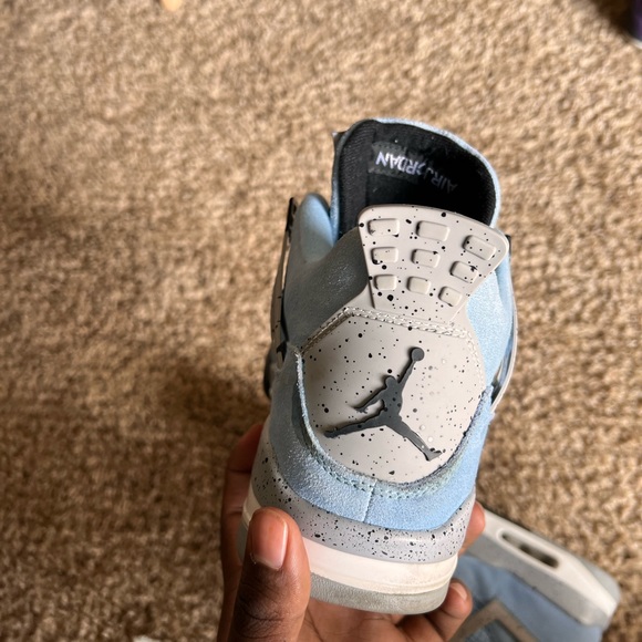 Air Jordan 4 Retro - Picture 3 of 5
